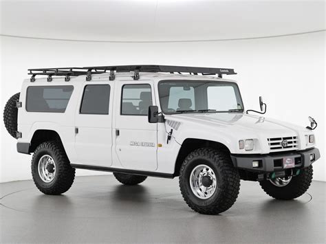 Toyota Mega Cruiser 4x4 Auto .